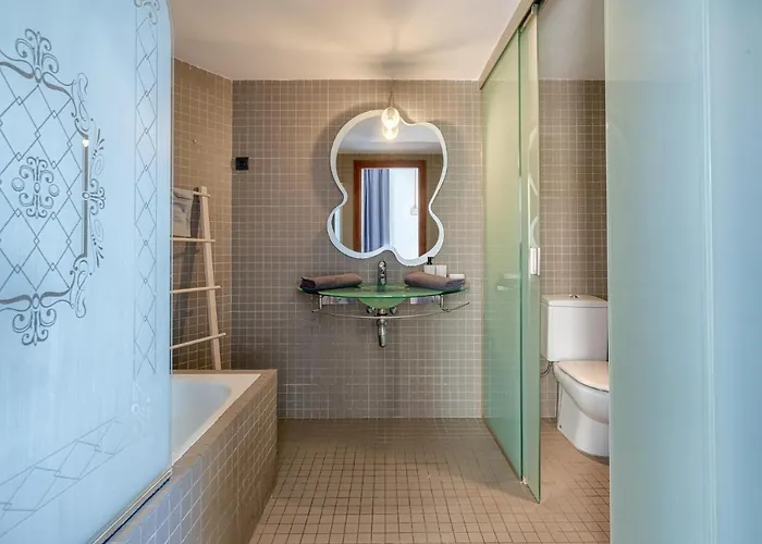 Espectacular Loft En Centrico Edificio Singular Manresa