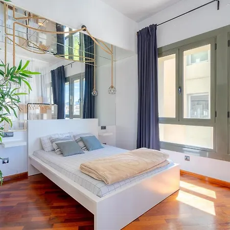 Espectacular Loft En Centrico Edificio Singular Manresa